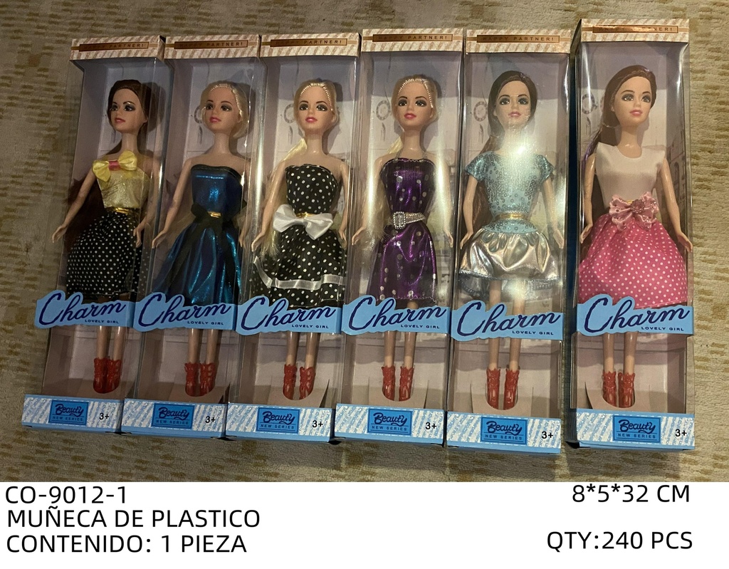 [CO-9012-1] MUÑECA DE PLASTICO