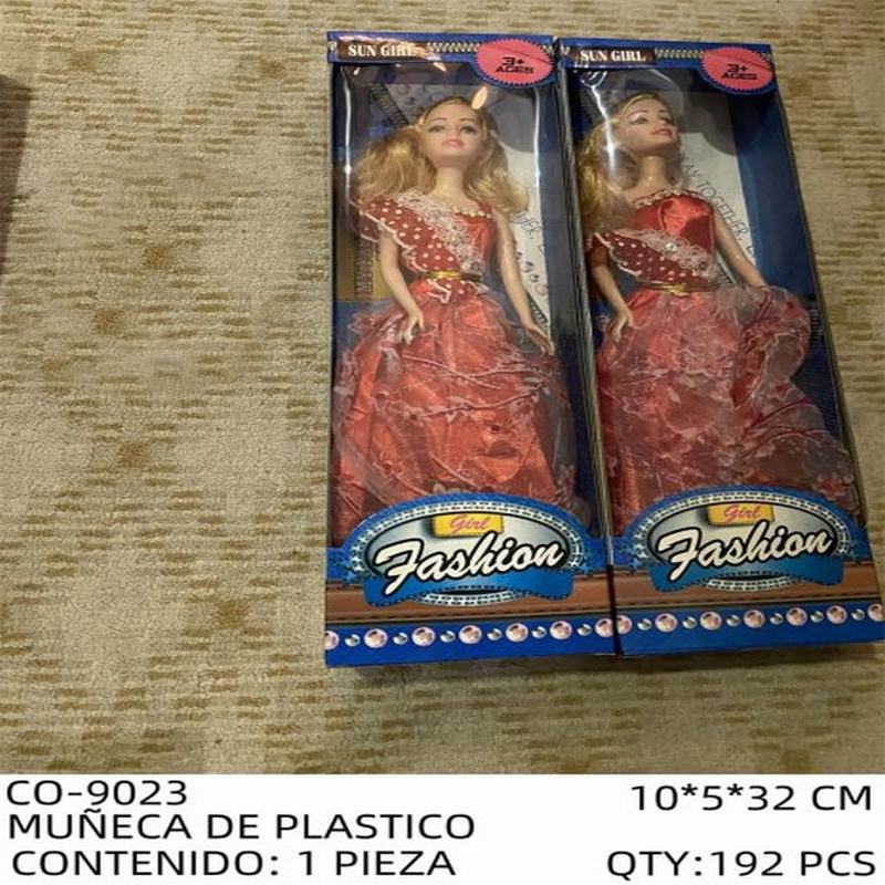 [CO-9023] MUÑECA DE PLASTICO